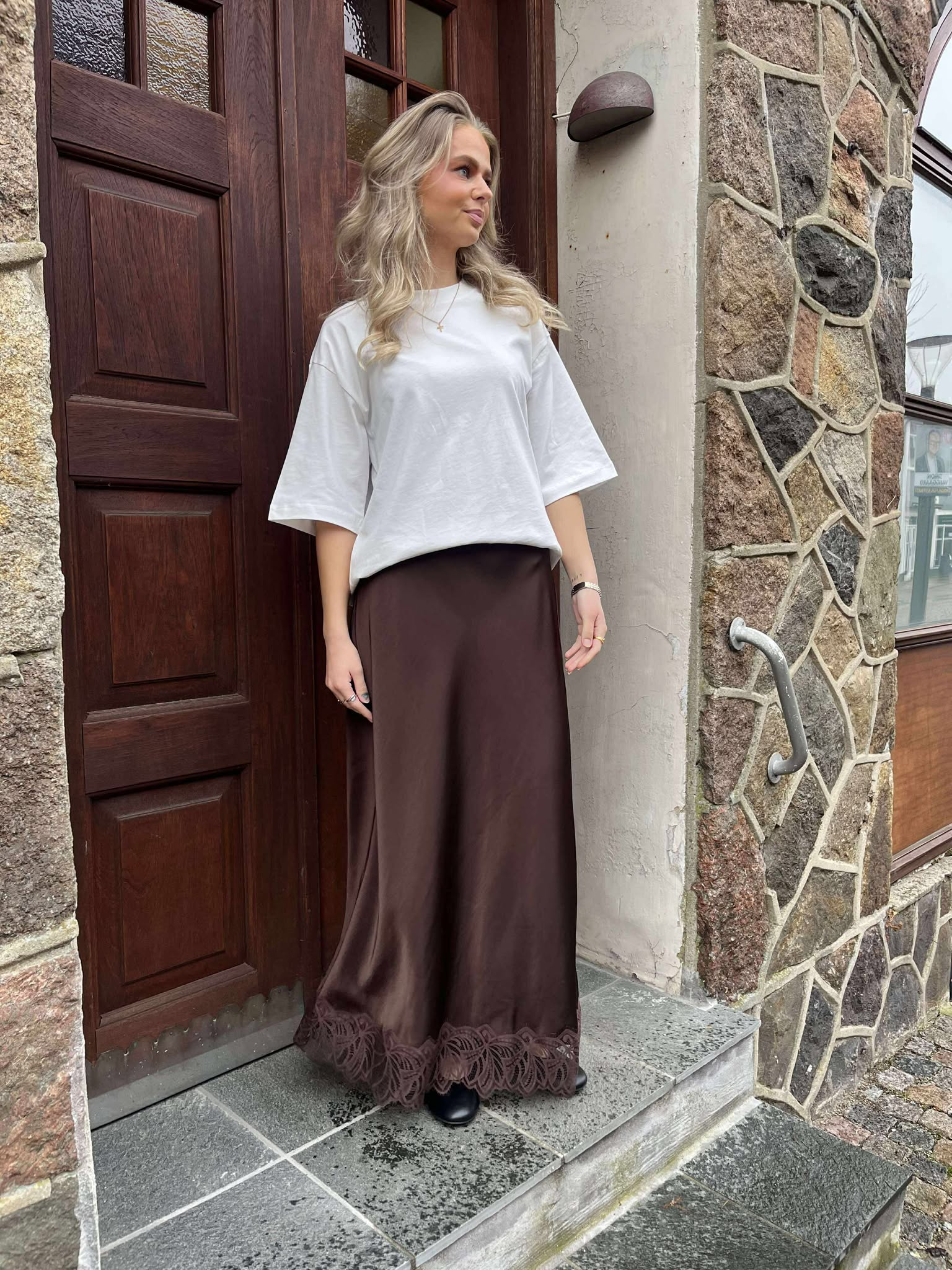VILEA Long Skirt - Coffee Bean
